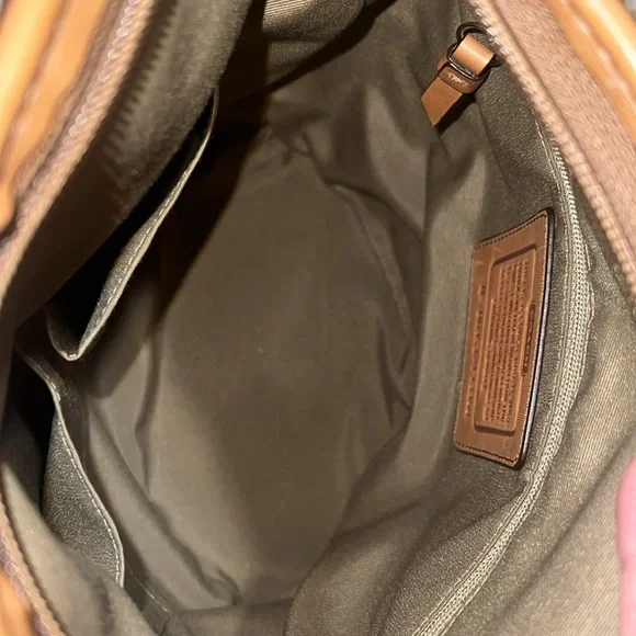 Coach bag. - Picture 3 of 7